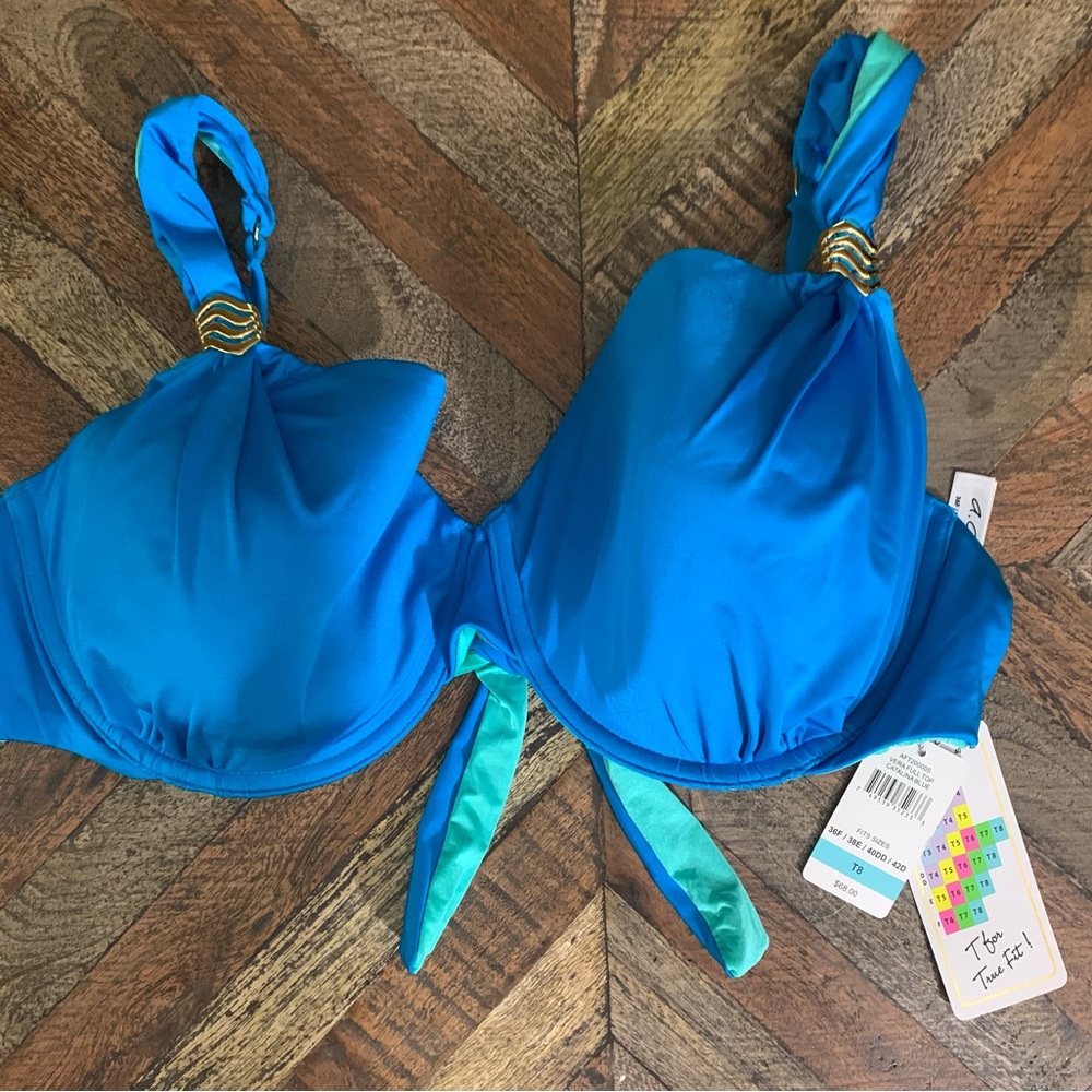 A.Che Vera top Catalina blue NWT size 40DD